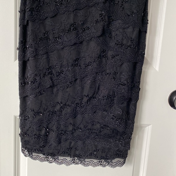 Lace sequin stretchy black dress. Size 10 - Picture 2 of 4